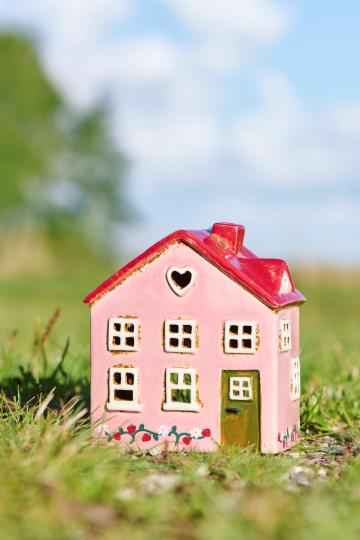 Casetta porta tea light  in ceramica Ebeltoft color fragola Ib Laursen (27706-07)