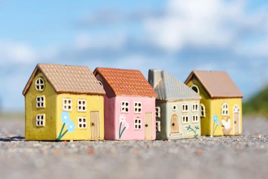 Casetta porta tea light  in ceramica mini Nyhavn in 4 varianti Ib Laursen (27602-99)