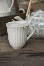 Mynte Mug con Scanalature burro Butter Cream cm H10 Ø: 9,5 Ib Laursen  (2088-82)