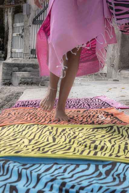 Telo mare fouta Zebra in cotone con frange 4 varianti colore cm 90 x 170