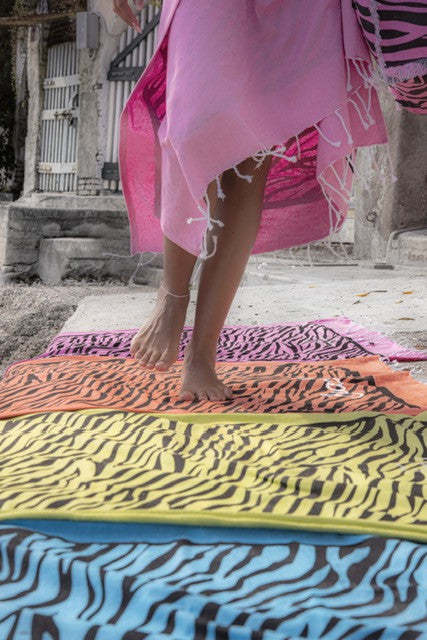Telo mare fouta Zebra in cotone con frange 4 varianti colore cm 90 x 170