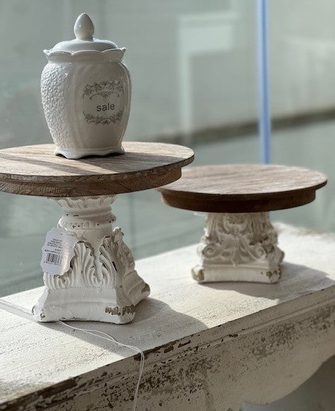 Alzata con capitello in legno base crema top color naturale cm 27x27xh19 Coccole di casa (KL99018)