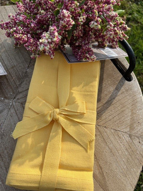 Confezione Nr. 4 tovaglioli in cotone GIALLO cm 40x40