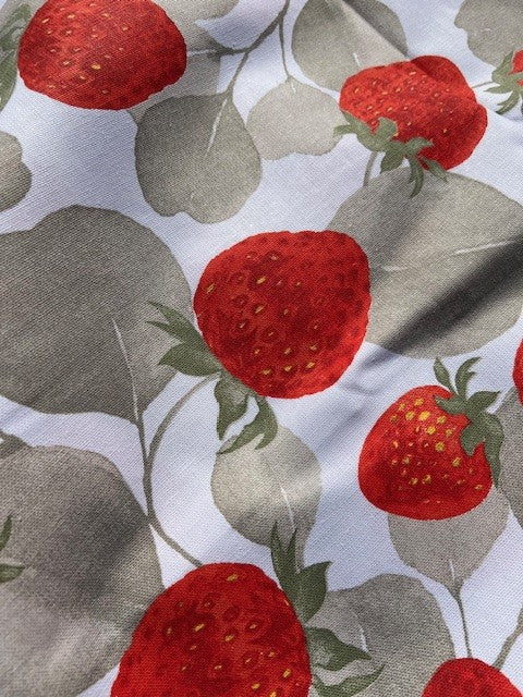 Tovaglia in cotone FRAGOLE  cm 140*180
