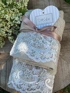 Coppia spugna asciugamano + ospite "Rebroder Helen" balza con pizzo SABBIA