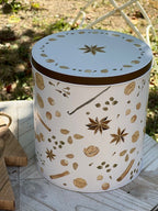 Scatola in metallo con spezie natalizie alta rotonda H: 18,2 Ø: 16,8