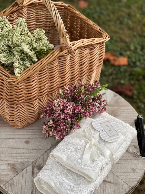 Coppia spugna asciugamano + ospite "Rebroder Helen" balza con pizzo AVORIO