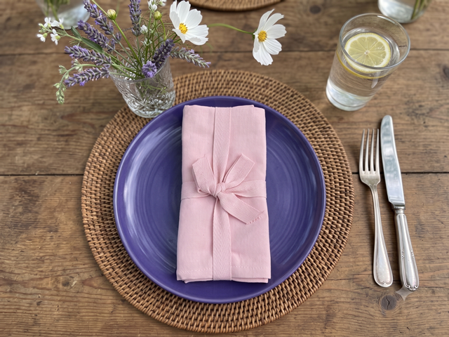 Confezione Nr. 4 tovaglioli in cotone color ROSA pastello cm 40x40 (842415R)
