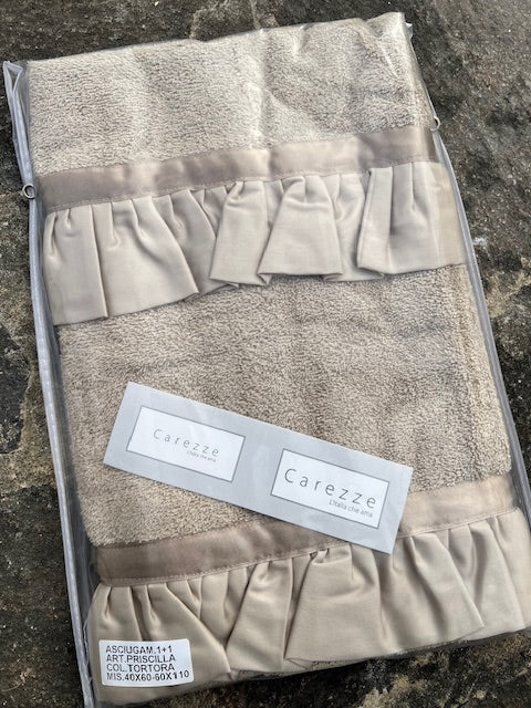 Coppia spugna asciugamano + ospite "Priscilla " con volant raso in tre colori (58546)