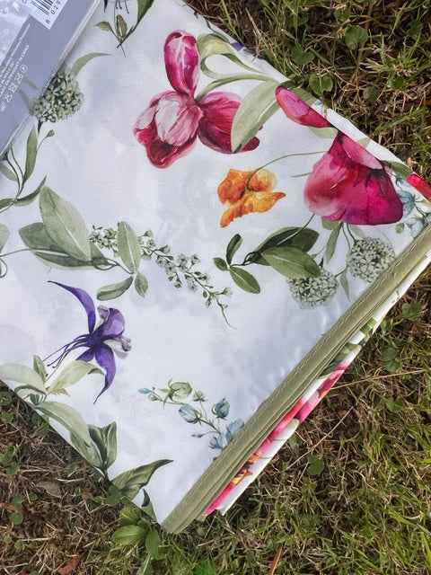 Tovaglia antimacchia millefiori Lovely Home 140x180