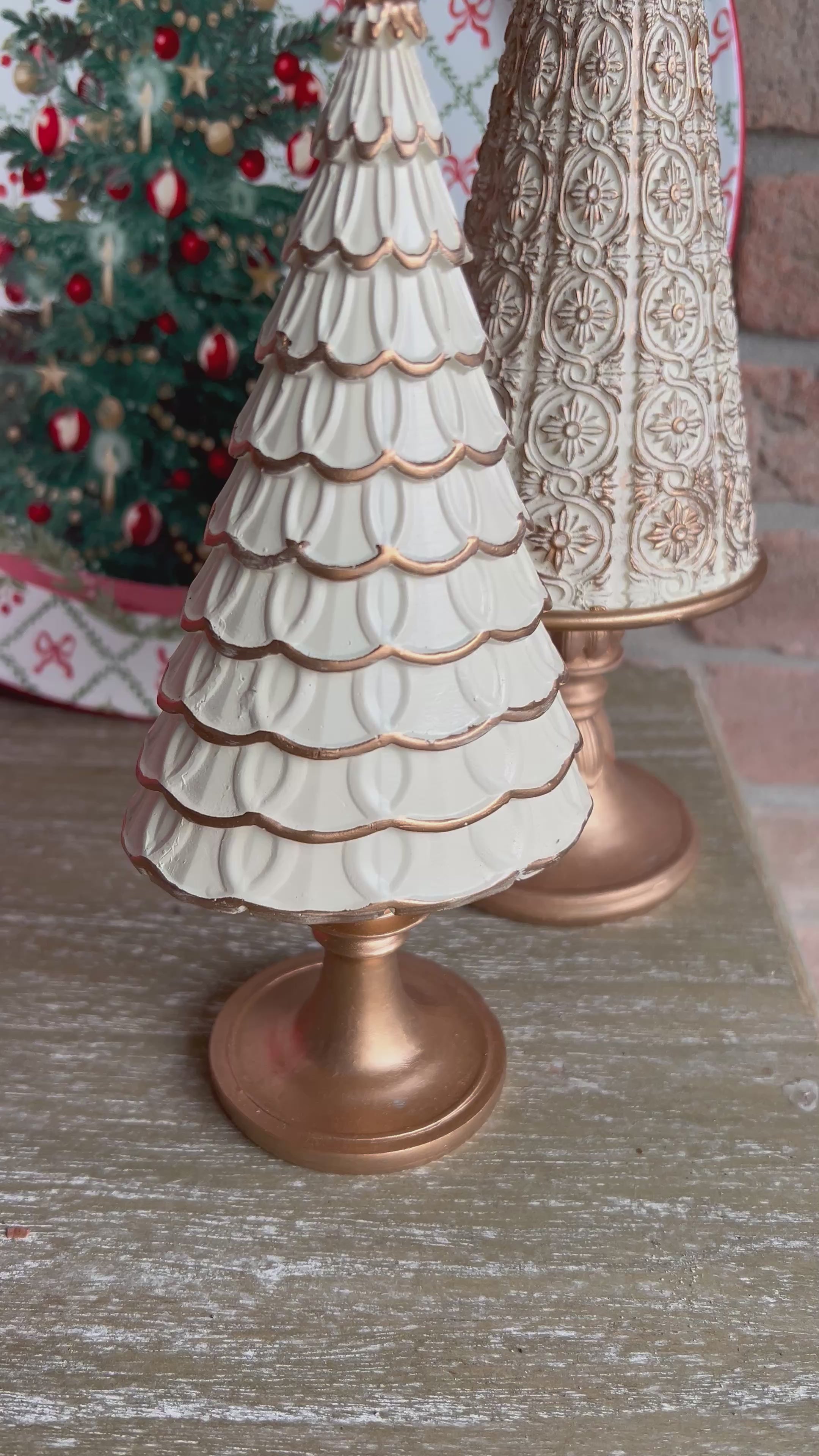 Vassoio in latta smaltata diam. cm 34 "Favola di Natale" Blanc Mariclò